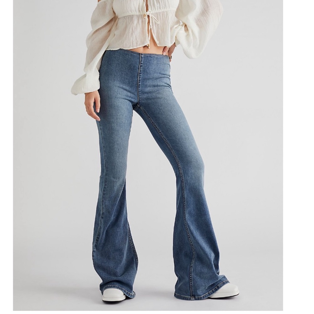 Free People Penny Pull-On Flare Jeans